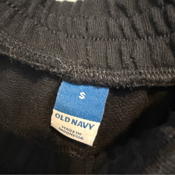 Gray Wrap Sweater and Black Shorts Set S/M - Picture 6 of 7